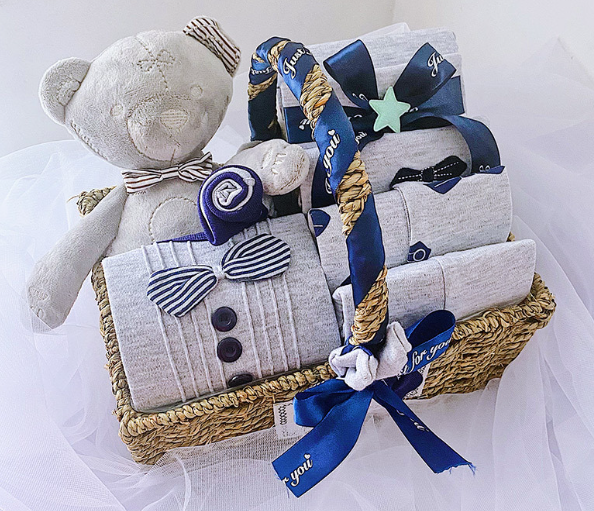 Cozy Newborn Baby Clothing Set Gift Box - One Set